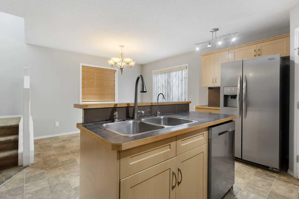 5 Taralake Terrace NE Calgary AB T3J 0A8