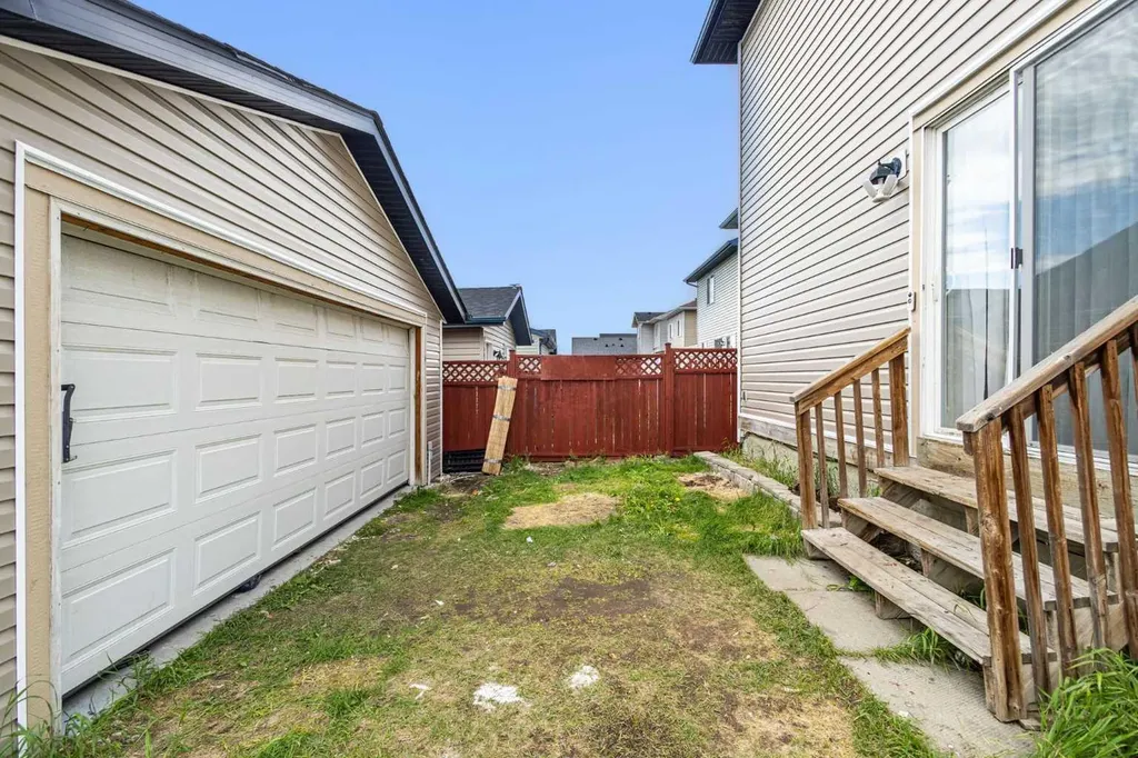 5 Taralake Terrace NE Calgary AB T3J 0A8