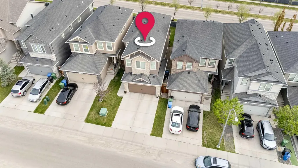 100 Nolancrest Circle NW Calgary AB T3R 0T7