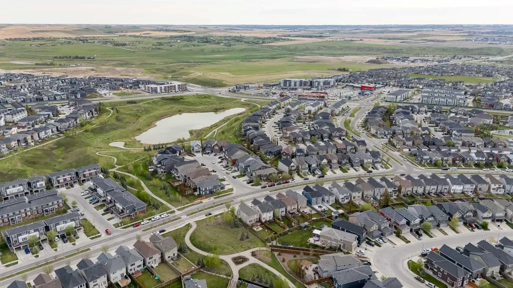 100 Nolancrest Circle NW Calgary AB T3R 0T7