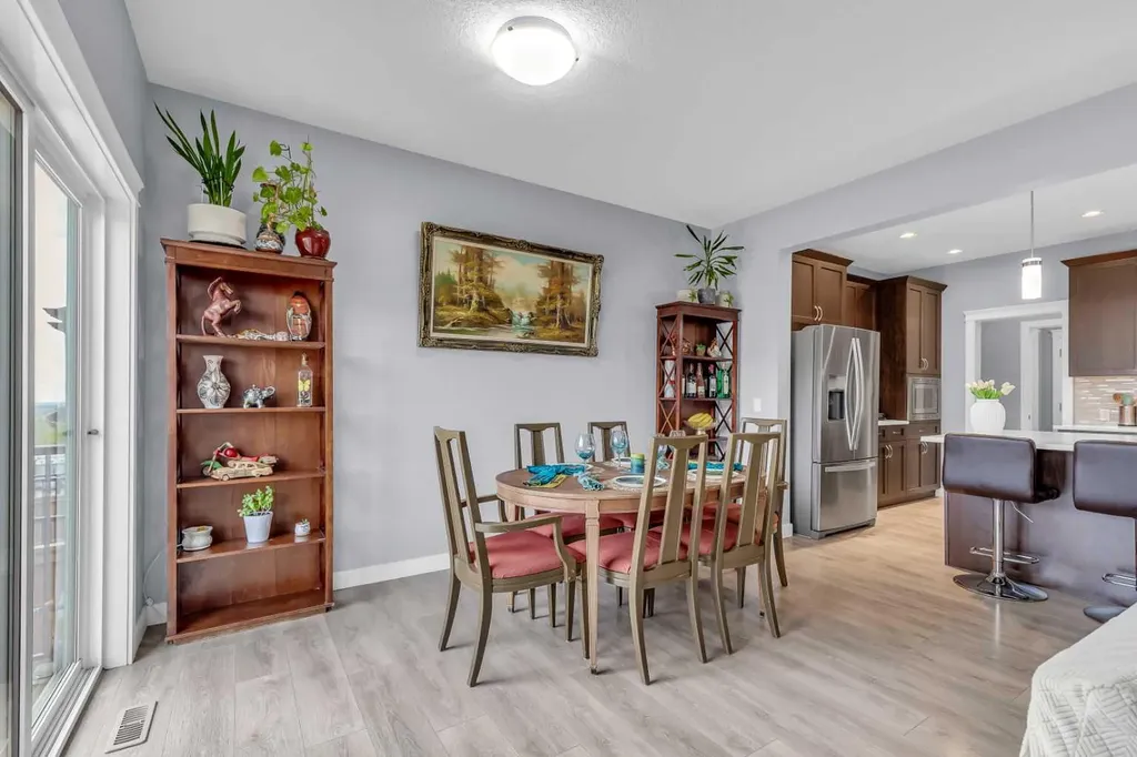 100 Nolancrest Circle NW Calgary AB T3R 0T7