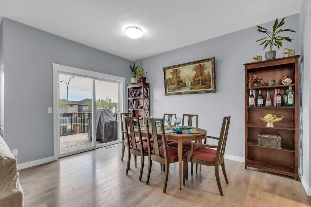 100 Nolancrest Circle NW Calgary AB T3R 0T7