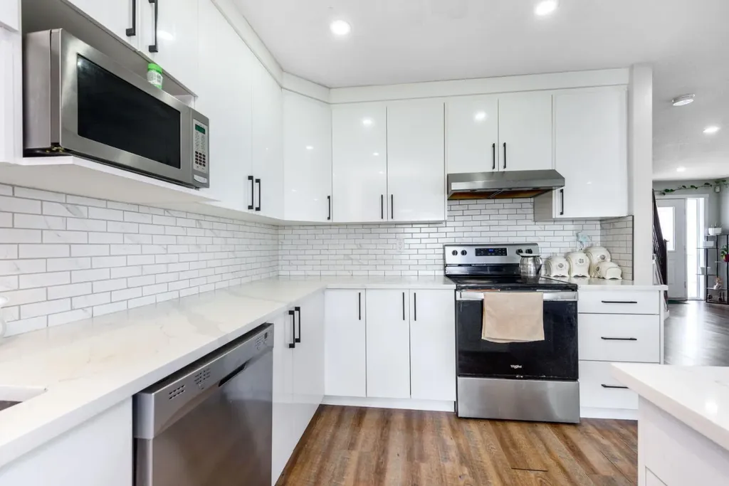 183 Saddleback Road NE Calgary AB T3J 4K6