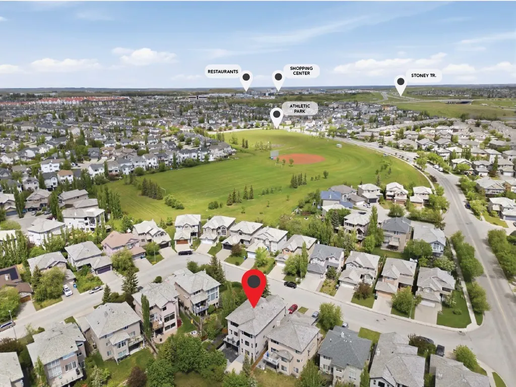 21 Royal Ridge Hill NW Calgary AB T3G4T9