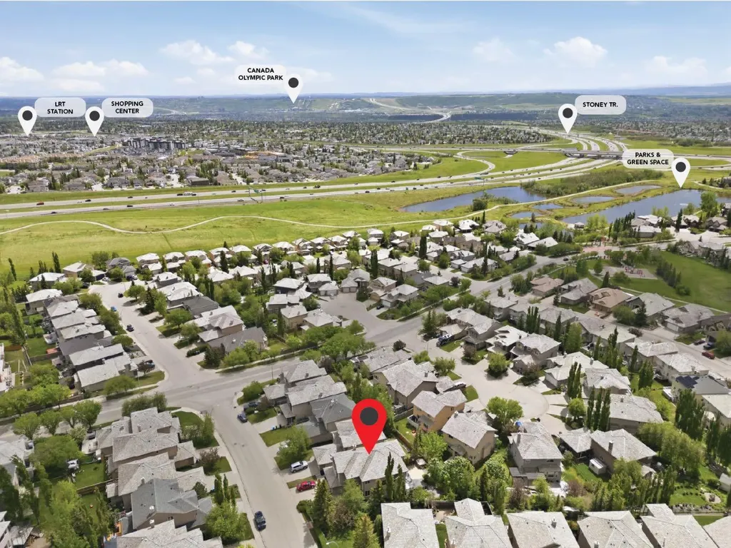 21 Royal Ridge Hill NW Calgary AB T3G4T9