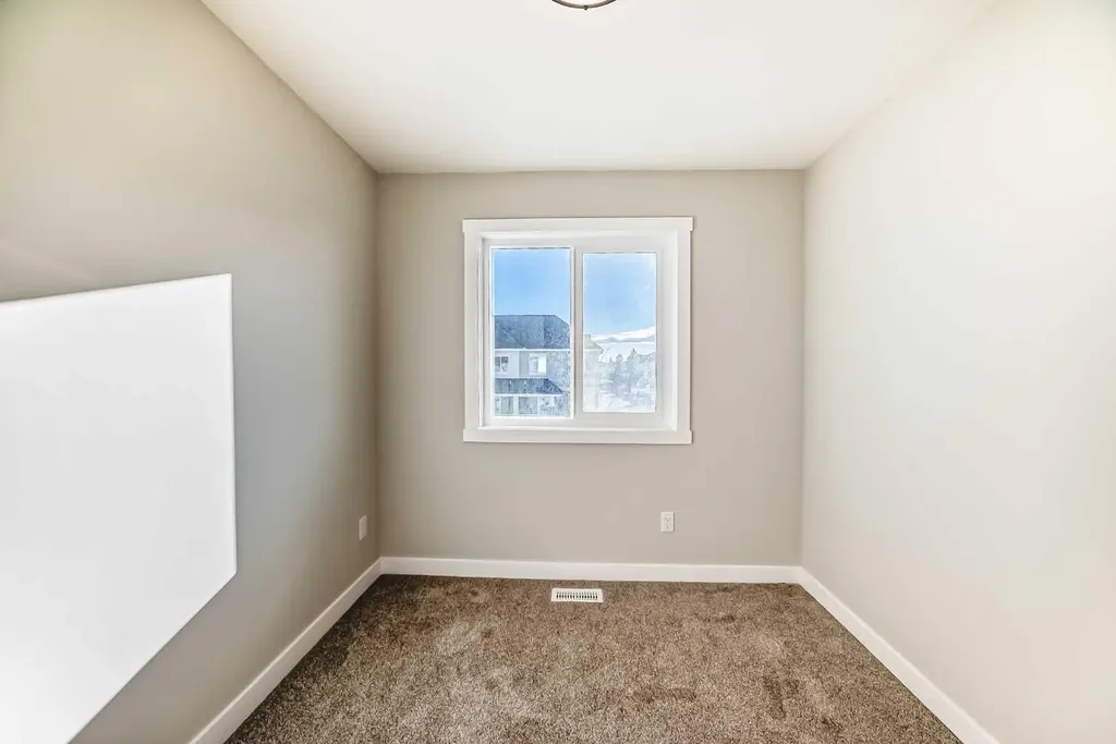 1002 Clover Road Carstairs AB T0M0N0