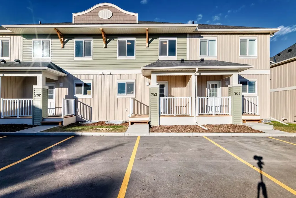 1002 Clover Road Carstairs AB T0M0N0