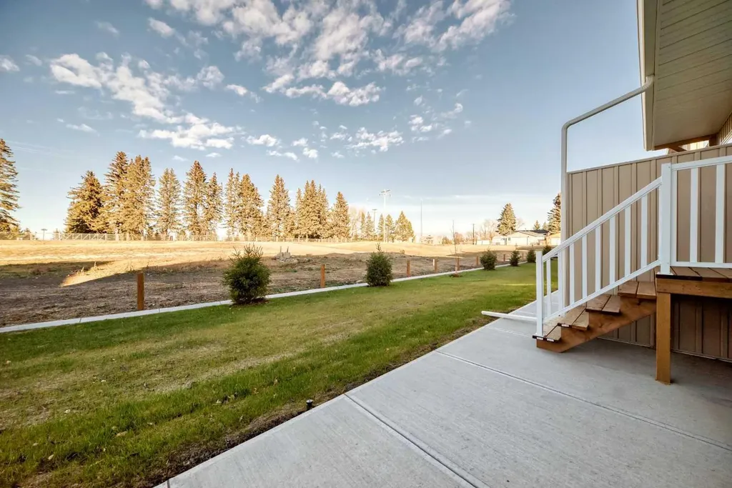1002 Clover Road Carstairs AB T0M0N0