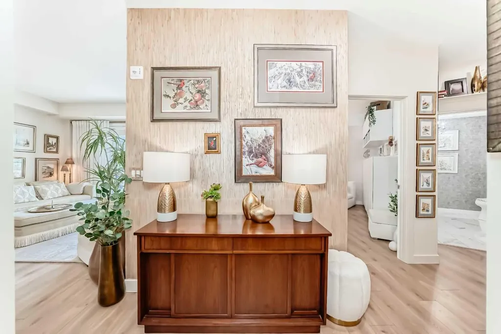 383 Smith Street NW Calgary AB T3B 6J9