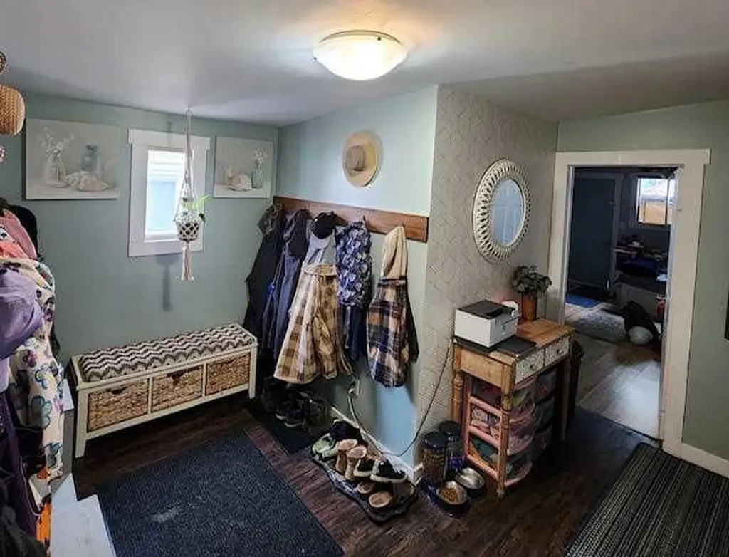 726 Carmichael Lane Hinton AB T7V1T1