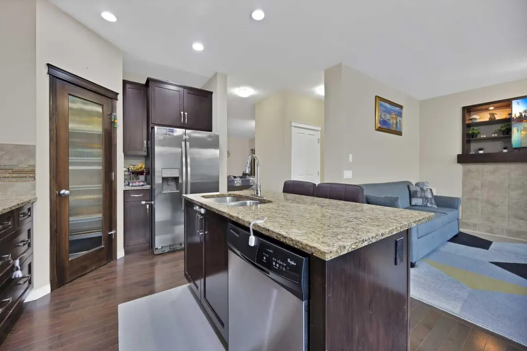 44 Skyview Shores Link NE Calgary AB T3N0J1