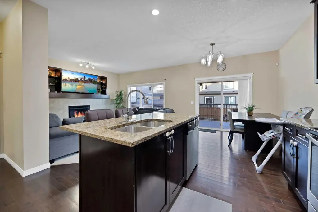 44 Skyview Shores Link NE Calgary AB T3N0J1