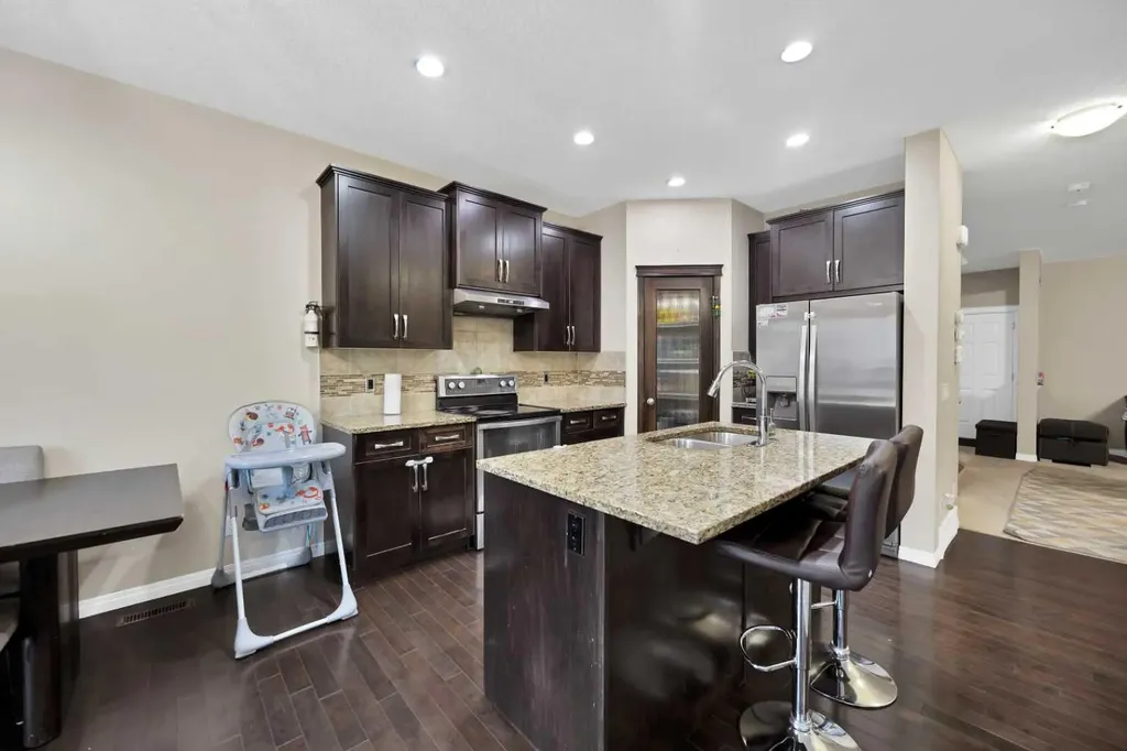 44 Skyview Shores Link NE Calgary AB T3N0J1