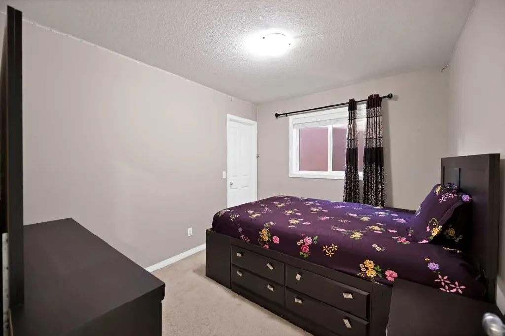 44 Skyview Shores Link NE Calgary AB T3N0J1