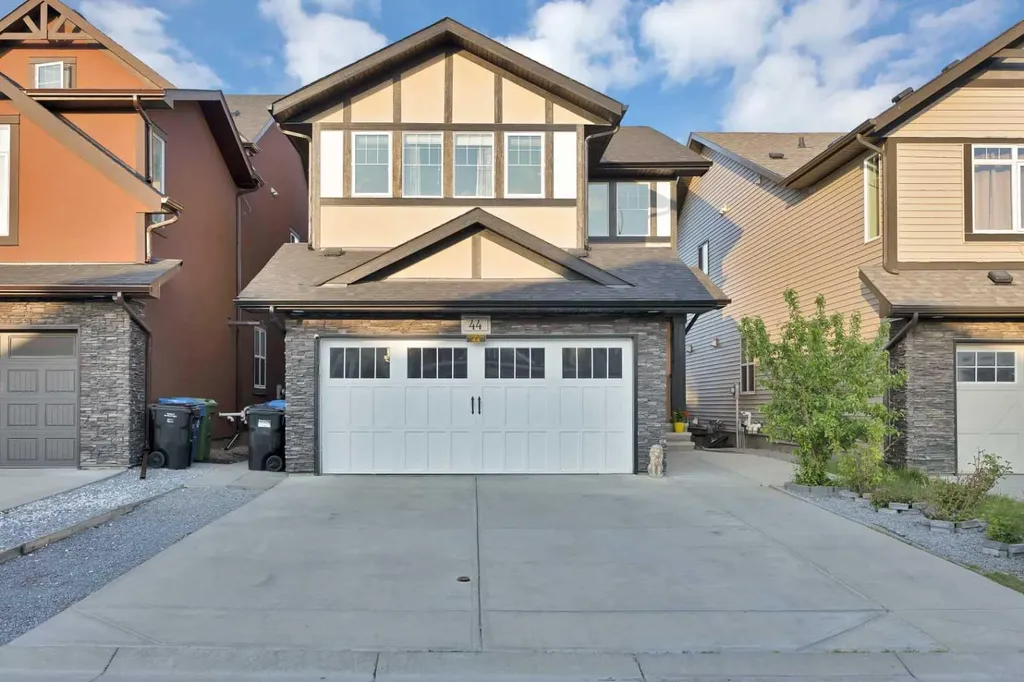 44 Skyview Shores Link NE Calgary AB T3N0J1