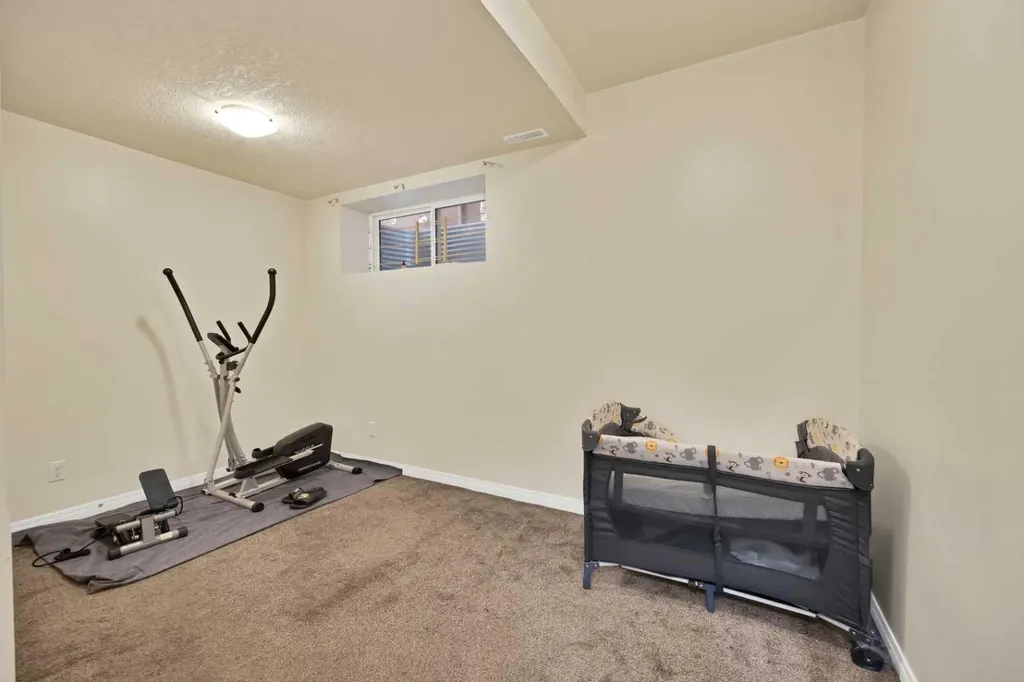 44 Skyview Shores Link NE Calgary AB T3N0J1