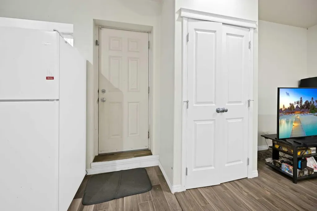 44 Skyview Shores Link NE Calgary AB T3N0J1