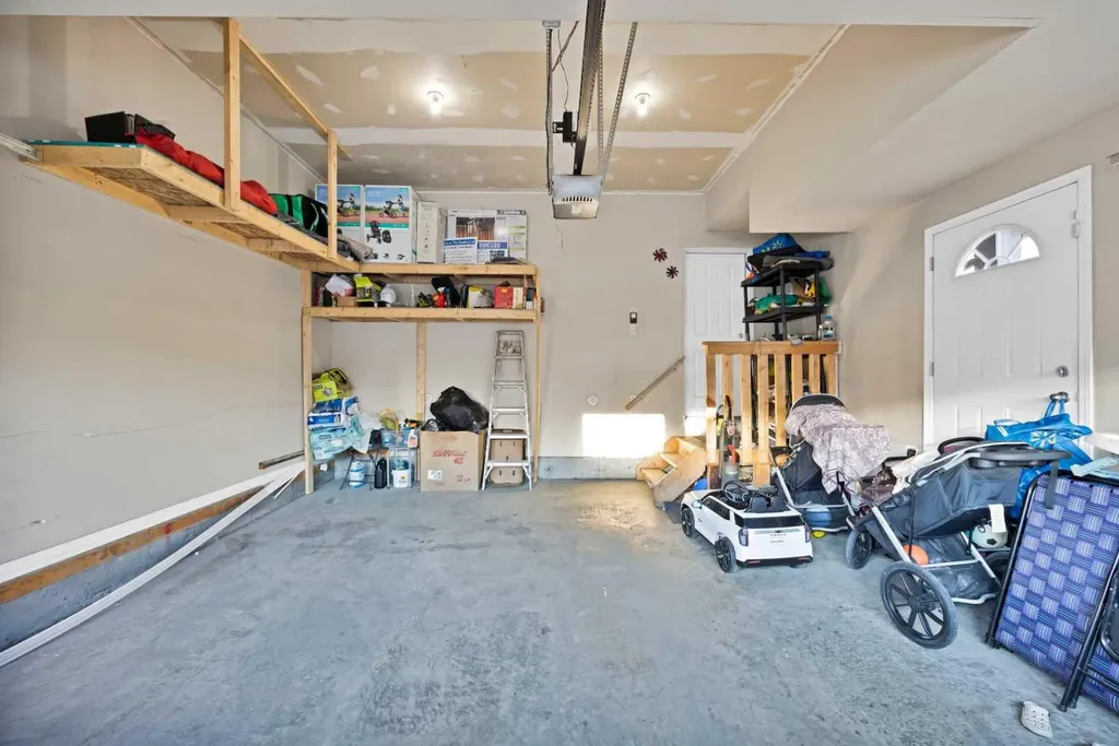 44 Skyview Shores Link NE Calgary AB T3N0J1