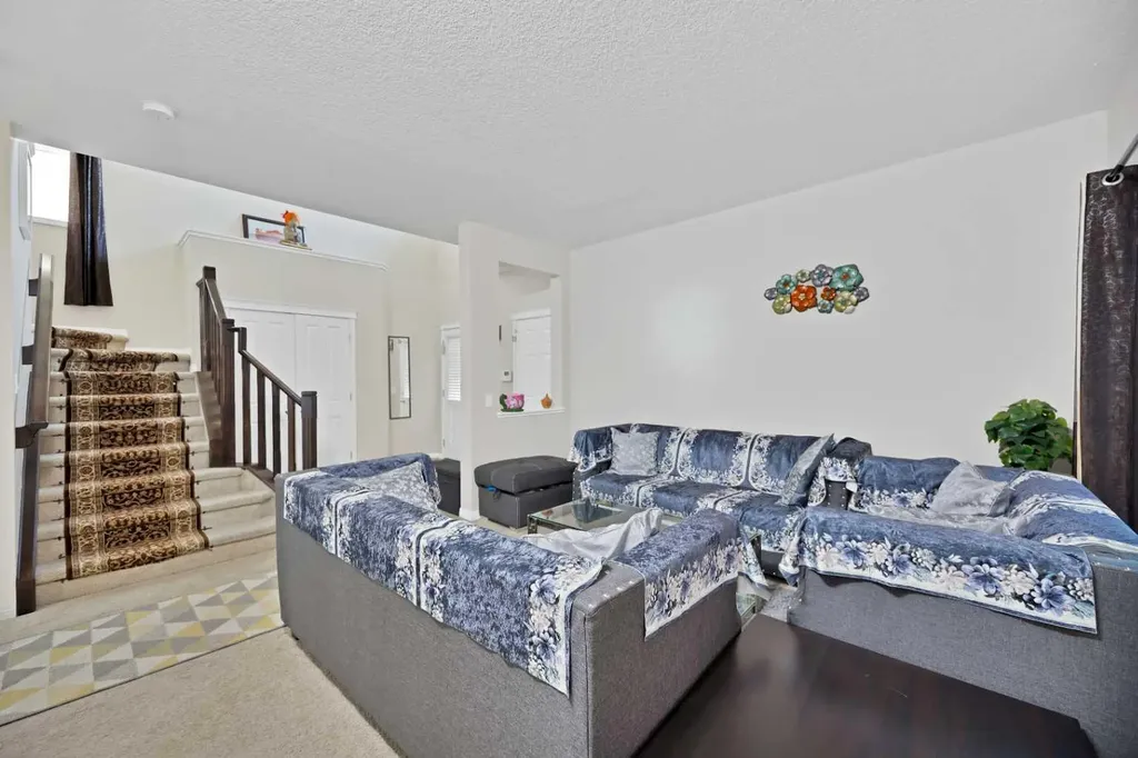 44 Skyview Shores Link NE Calgary AB T3N0J1