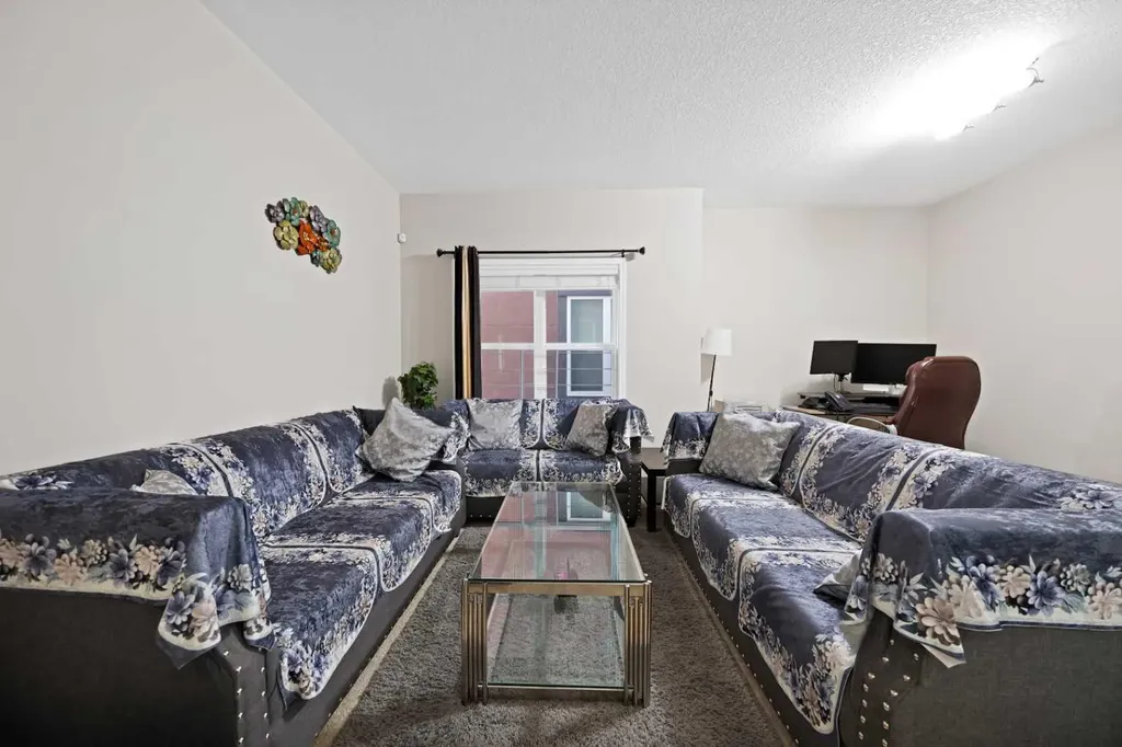44 Skyview Shores Link NE Calgary AB T3N0J1