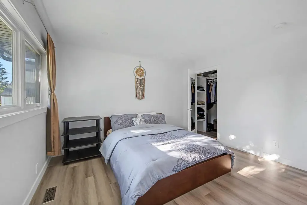 12108 Lake Waterton Way SE Calgary AB T2J 2M4