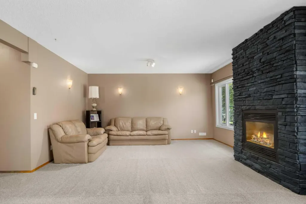 138 Gleneagles View Cochrane AB T4C 1W1