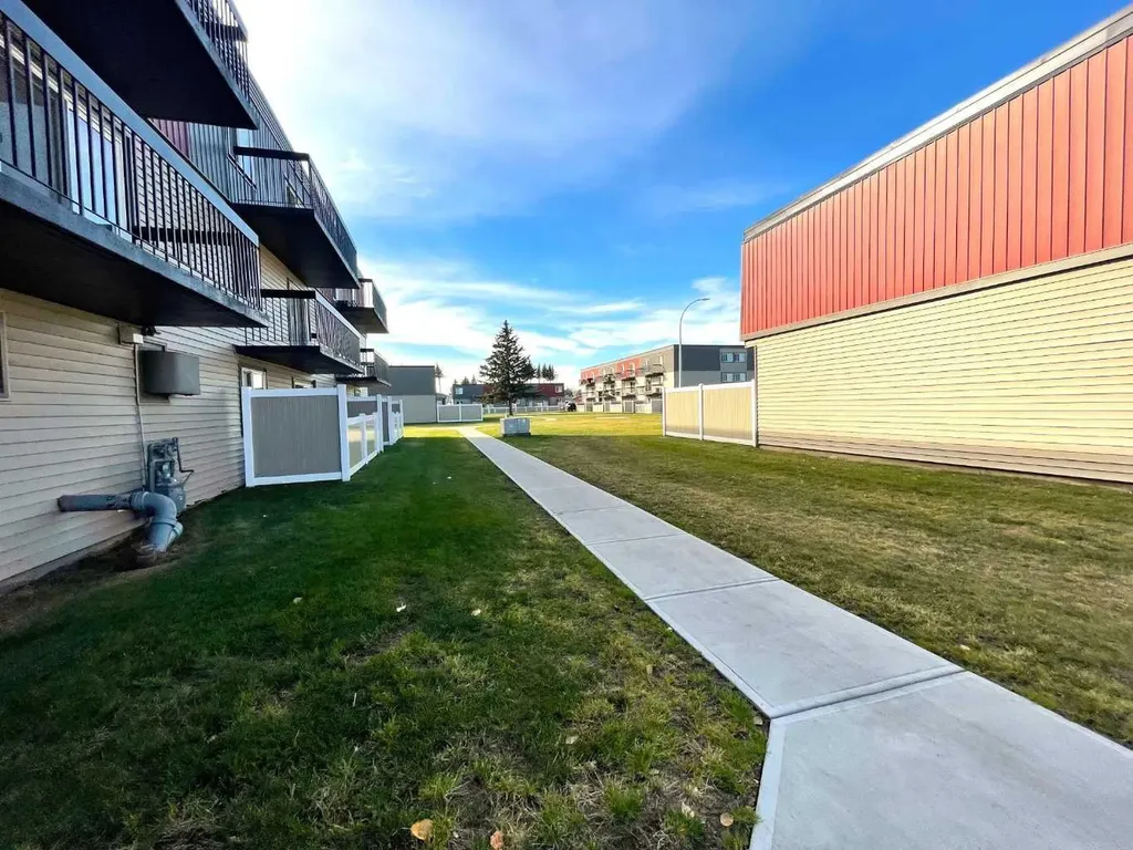 612 Main Street N Slave Lake AB T0G 2A1