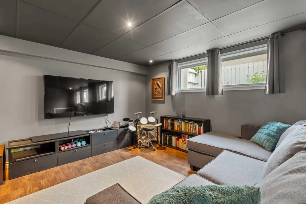 1141 Ninga Road NW Calgary AB T2K2P2