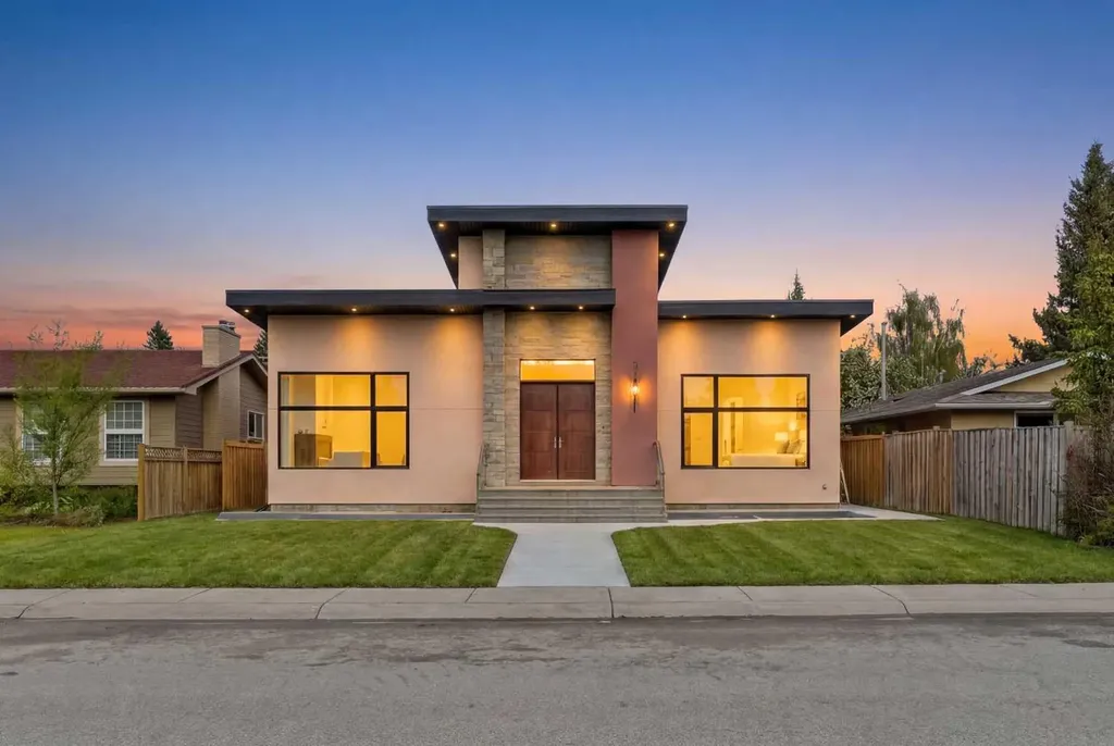 43 Lake Wapta Rise SE Calgary AB T2J 2N1