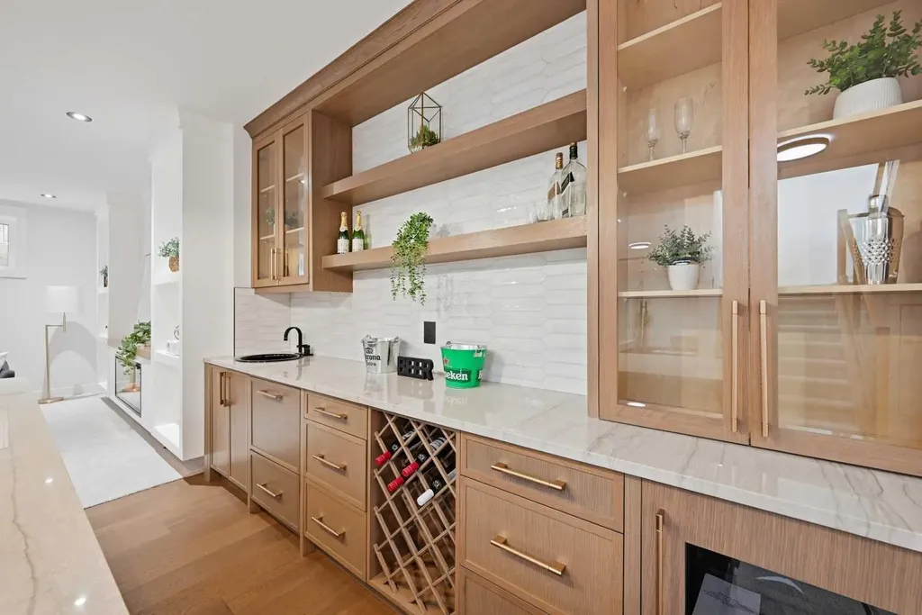 43 Lake Wapta Rise SE Calgary AB T2J 2N1