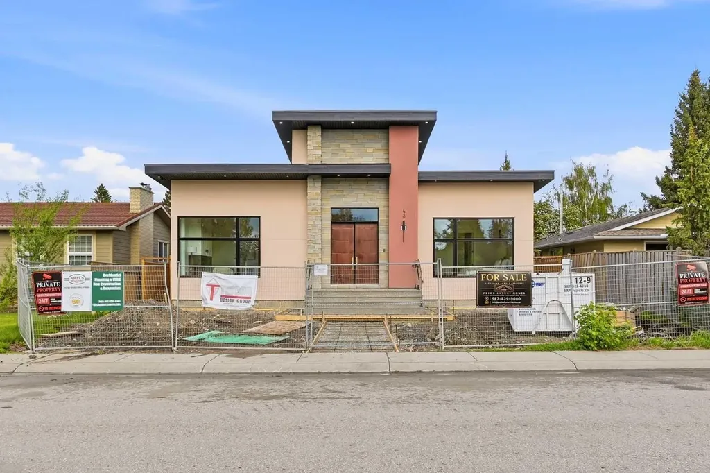 43 Lake Wapta Rise SE Calgary AB T2J 2N1