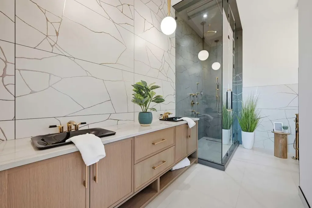 43 Lake Wapta Rise SE Calgary AB T2J 2N1