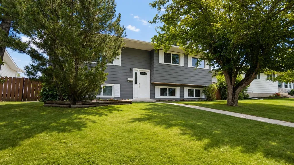 5419 51 Street Camrose AB T4V 3C5