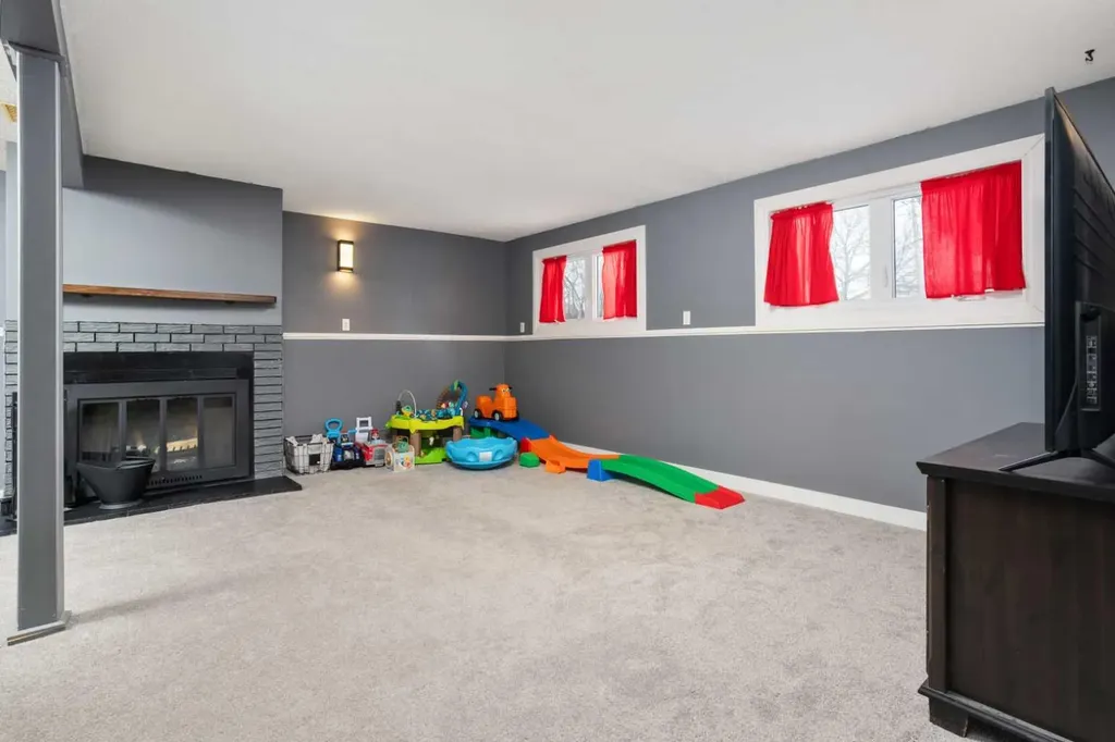 5419 51 Street Camrose AB T4V 3C5