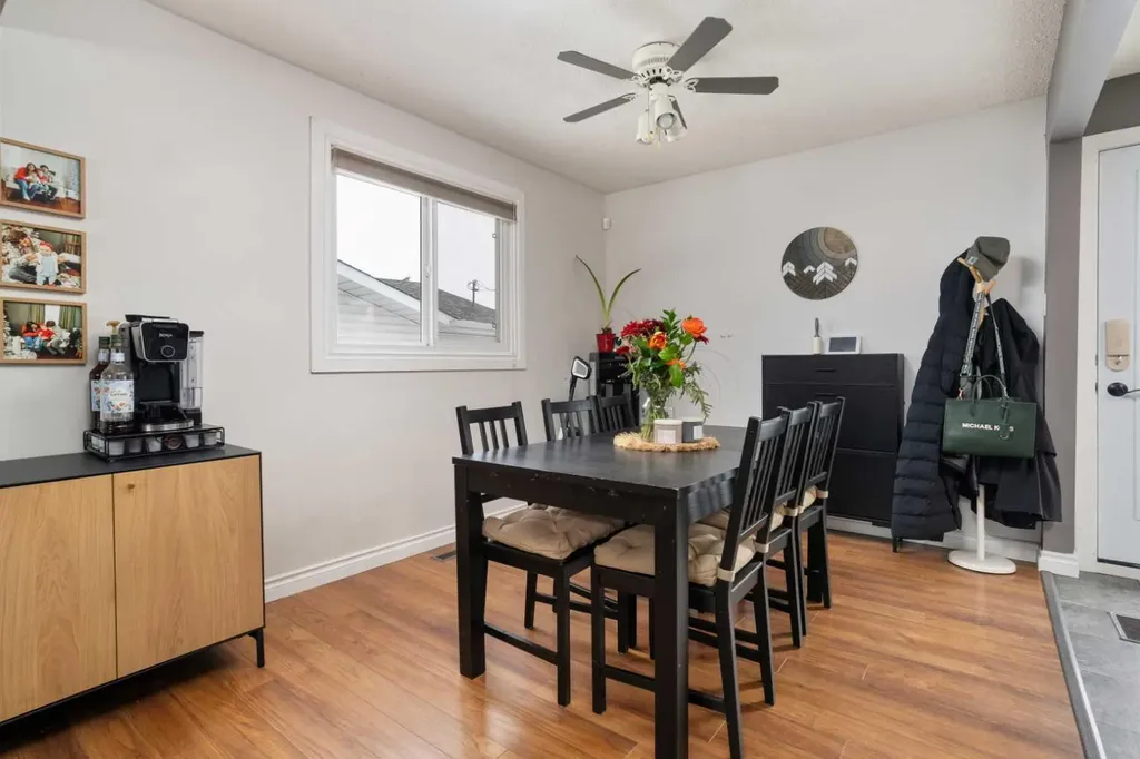 5419 51 Street Camrose AB T4V 3C5