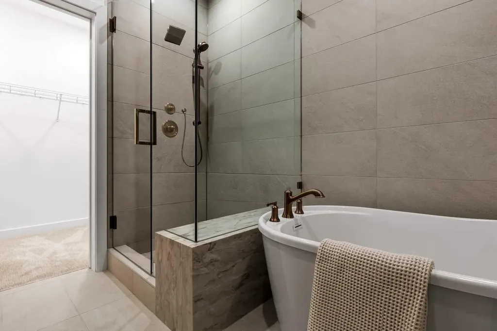199 Sage Hill Heights NW Calgary AB T3R 2M8