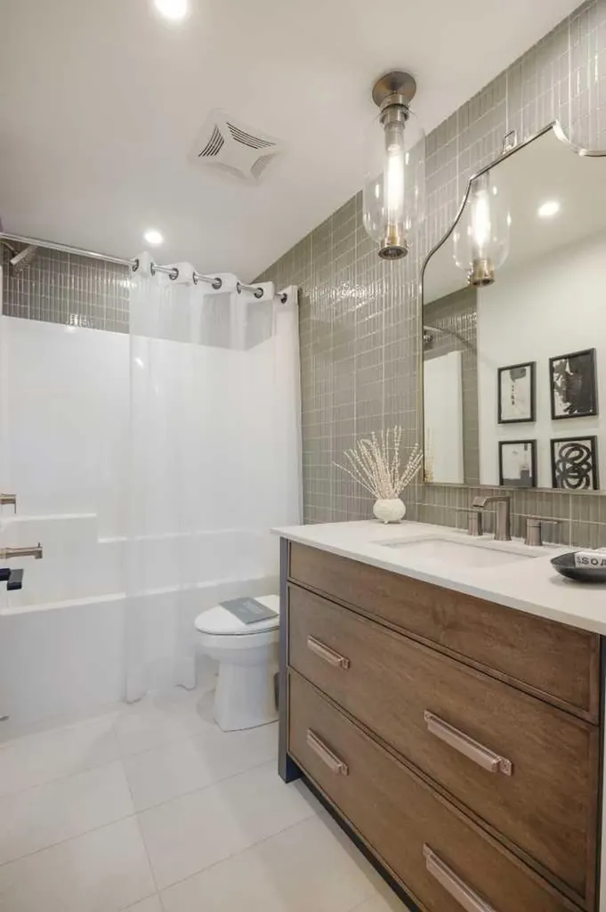 199 Sage Hill Heights NW Calgary AB T3R 2M8