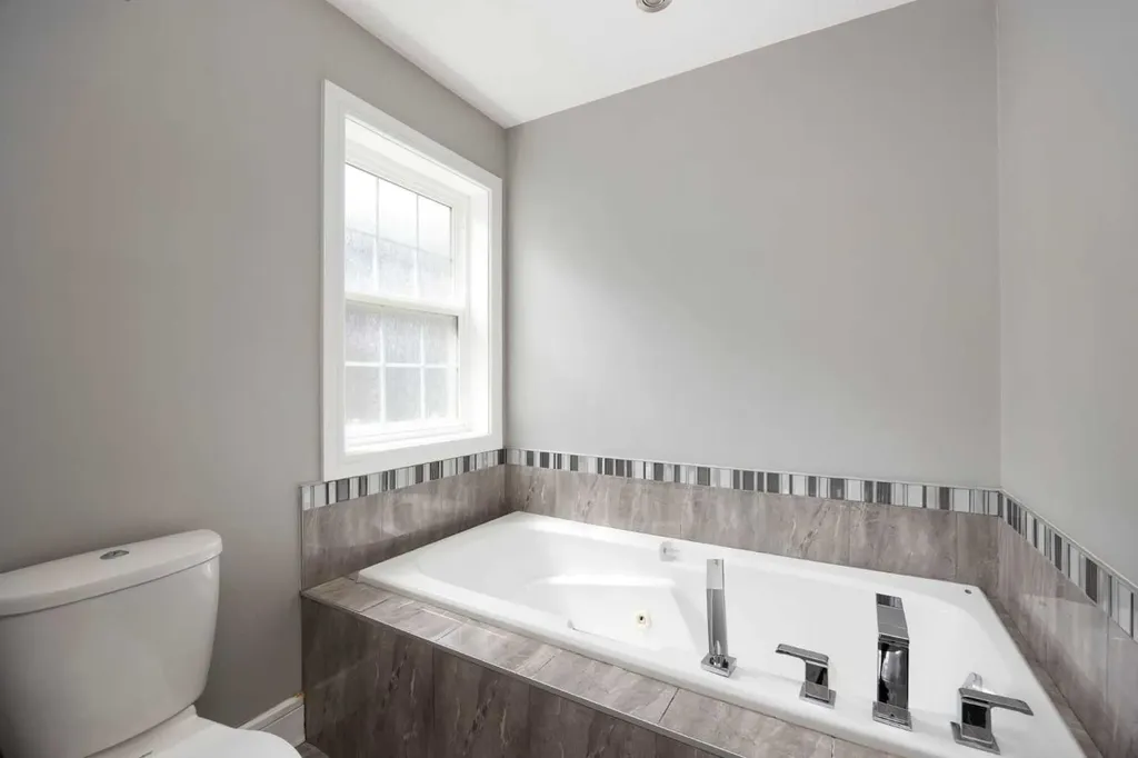328 Dixon Road Fort Mcmurray AB T9K 2X9