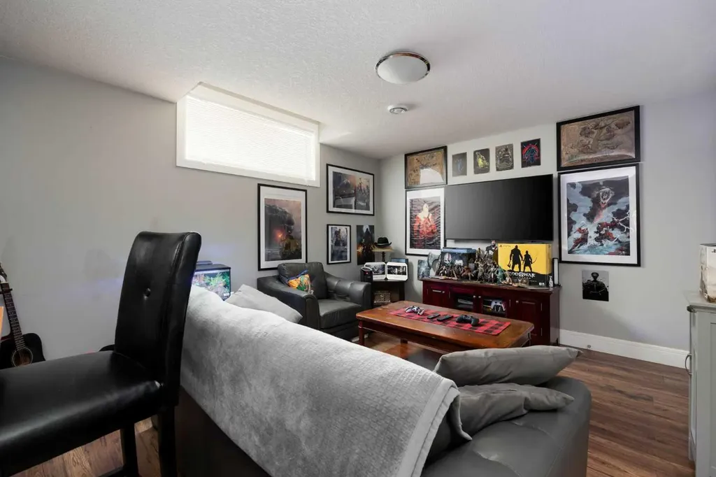 328 Dixon Road Fort Mcmurray AB T9K 2X9
