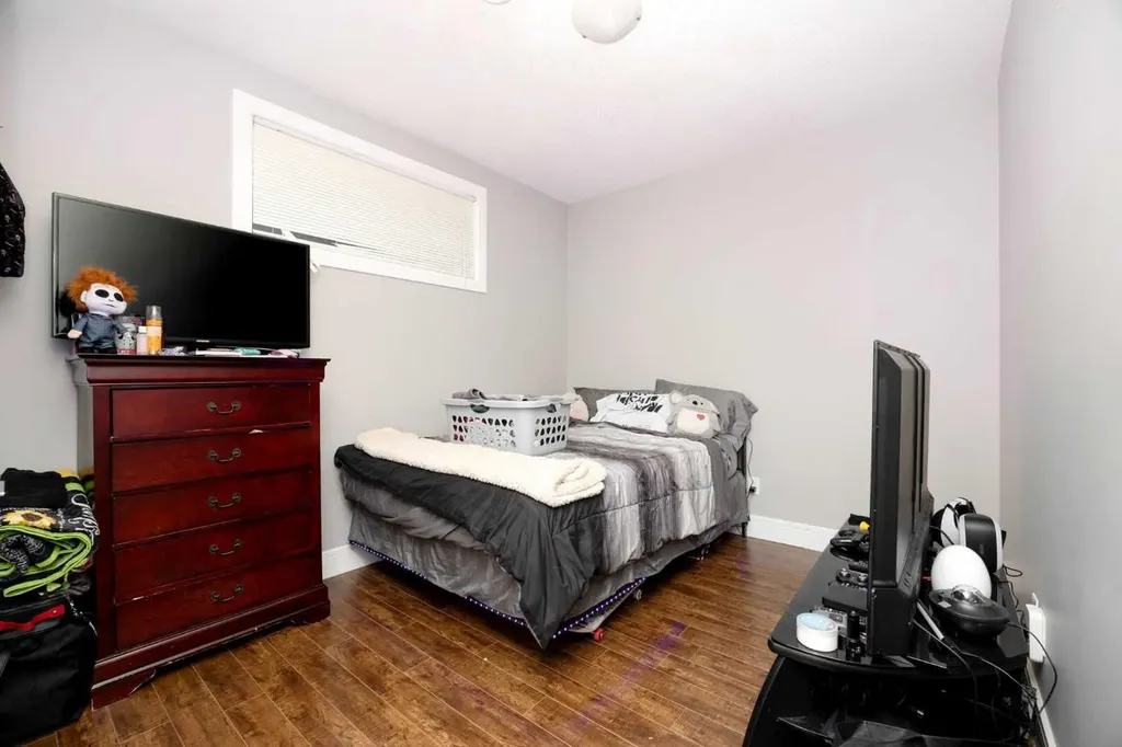 328 Dixon Road Fort Mcmurray AB T9K 2X9