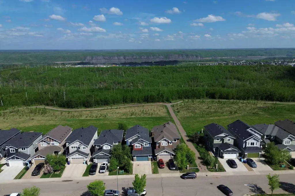 328 Dixon Road Fort Mcmurray AB T9K 2X9