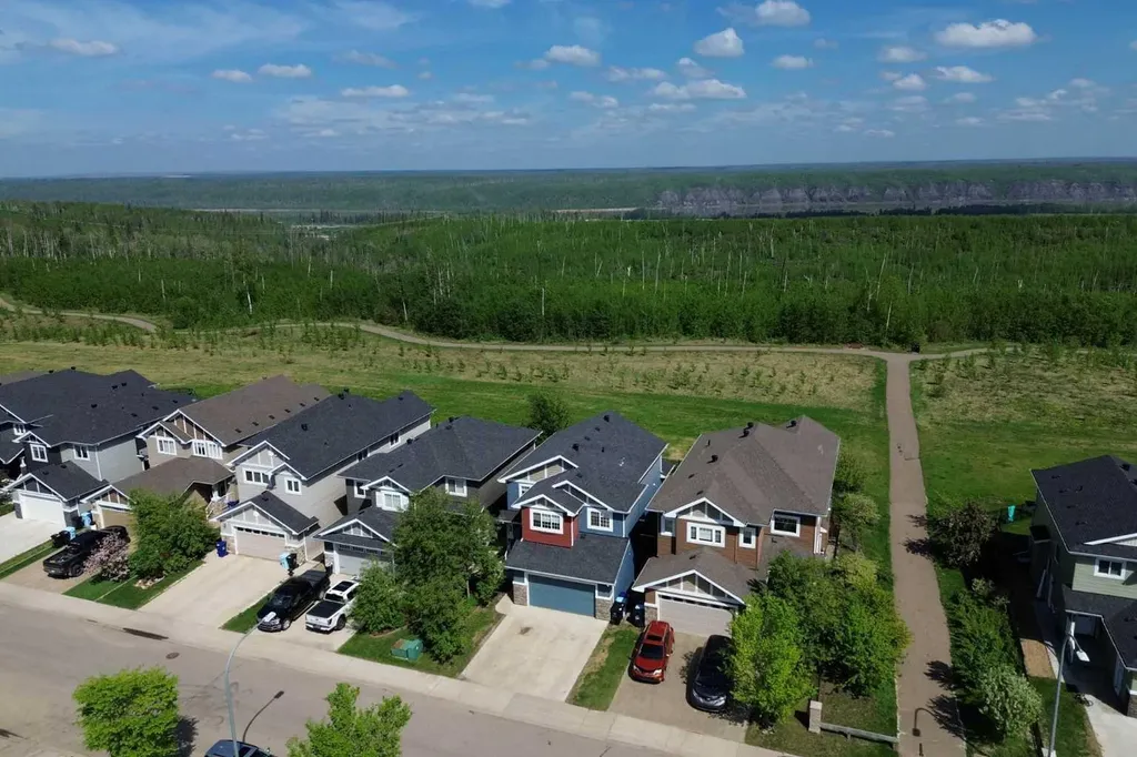 328 Dixon Road Fort Mcmurray AB T9K 2X9