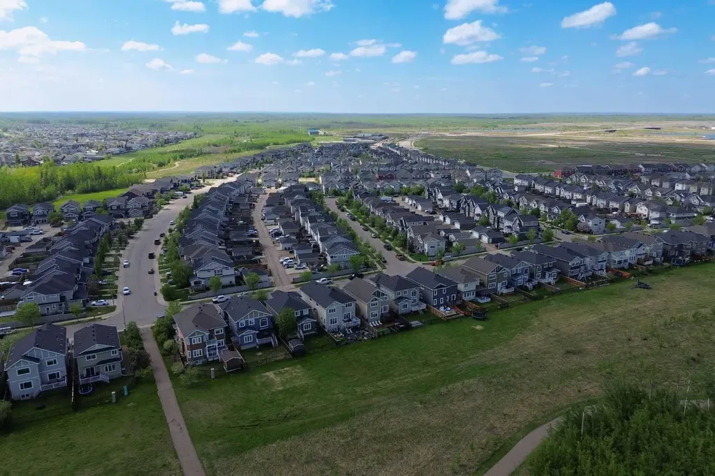 328 Dixon Road Fort Mcmurray AB T9K 2X9