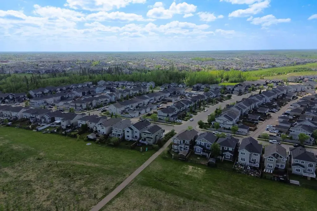 328 Dixon Road Fort Mcmurray AB T9K 2X9