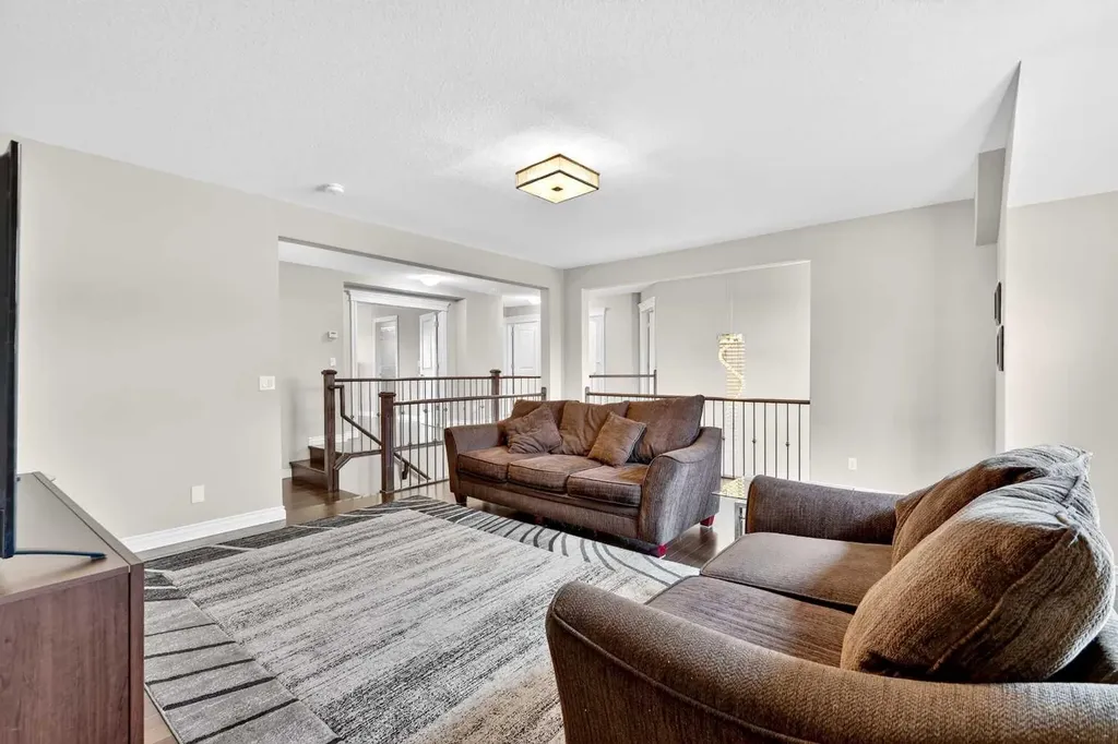 149 Marquis View SE Calgary AB T3M 2H4