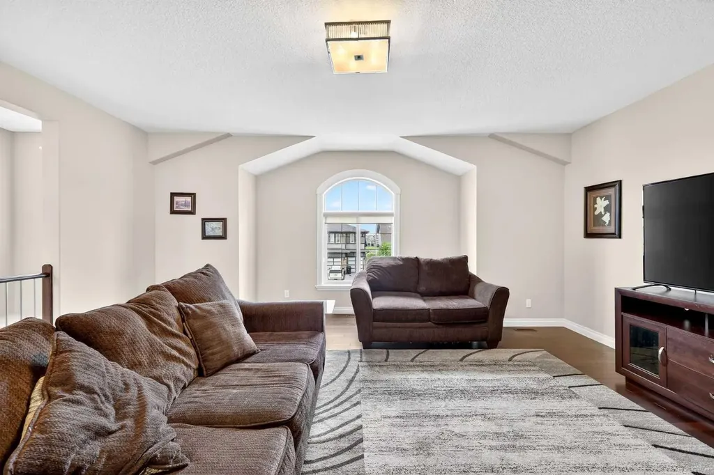 149 Marquis View SE Calgary AB T3M 2H4