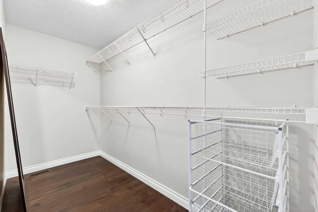 149 Marquis View SE Calgary AB T3M 2H4