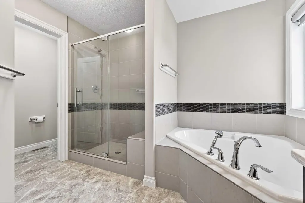 149 Marquis View SE Calgary AB T3M 2H4