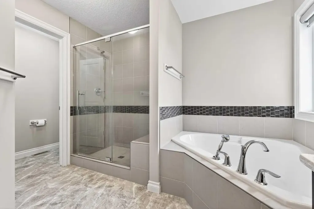 149 Marquis View SE Calgary AB T3M 2H4