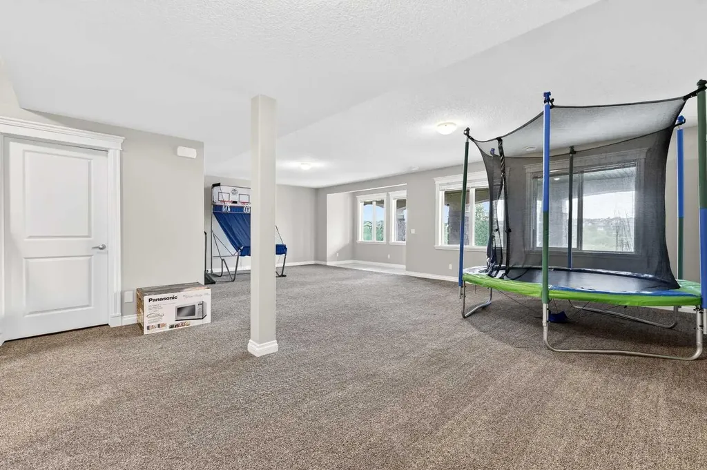 149 Marquis View SE Calgary AB T3M 2H4